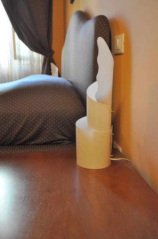 B&B Al Canto Del Cavour Pistoia Phòng bức ảnh