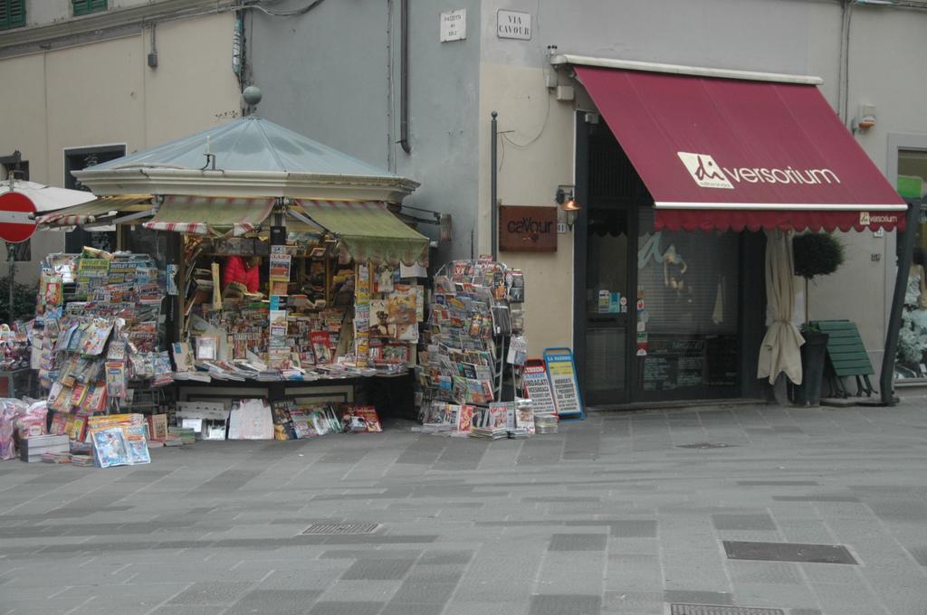 B&B Al Canto Del Cavour Pistoia Ngoại thất bức ảnh