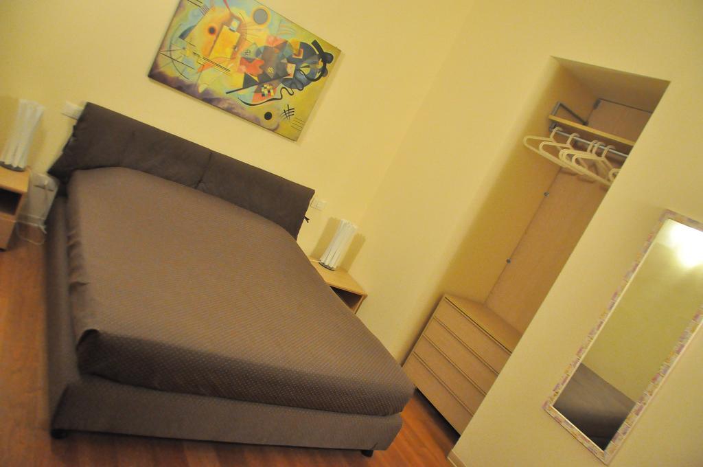 B&B Al Canto Del Cavour Pistoia Ngoại thất bức ảnh